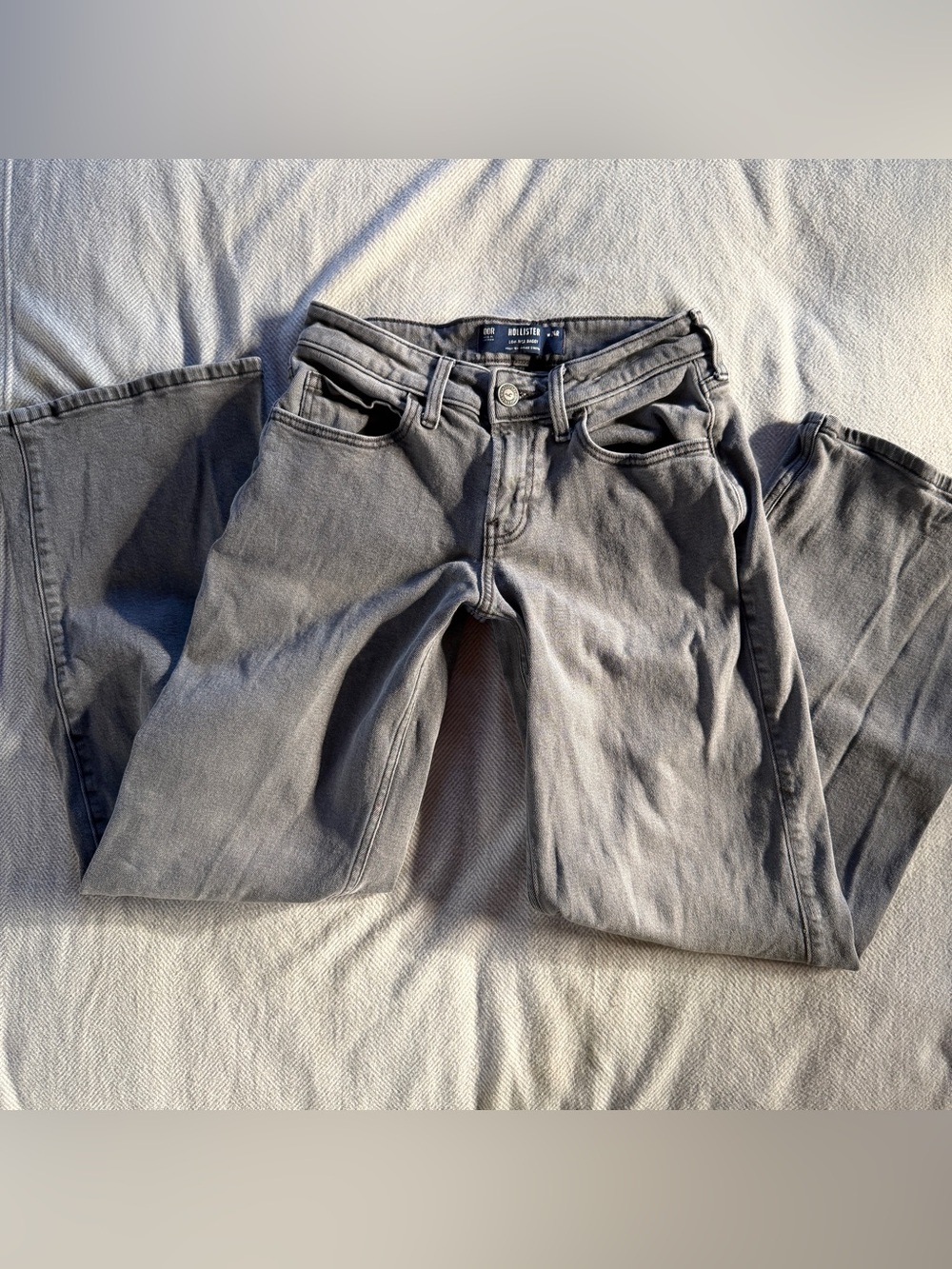 Hollister Women's Low Rise Baggy Jeans